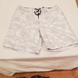 Express board shorts size 33